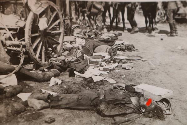 altes Foto - gefallener Soldat -  Land ?